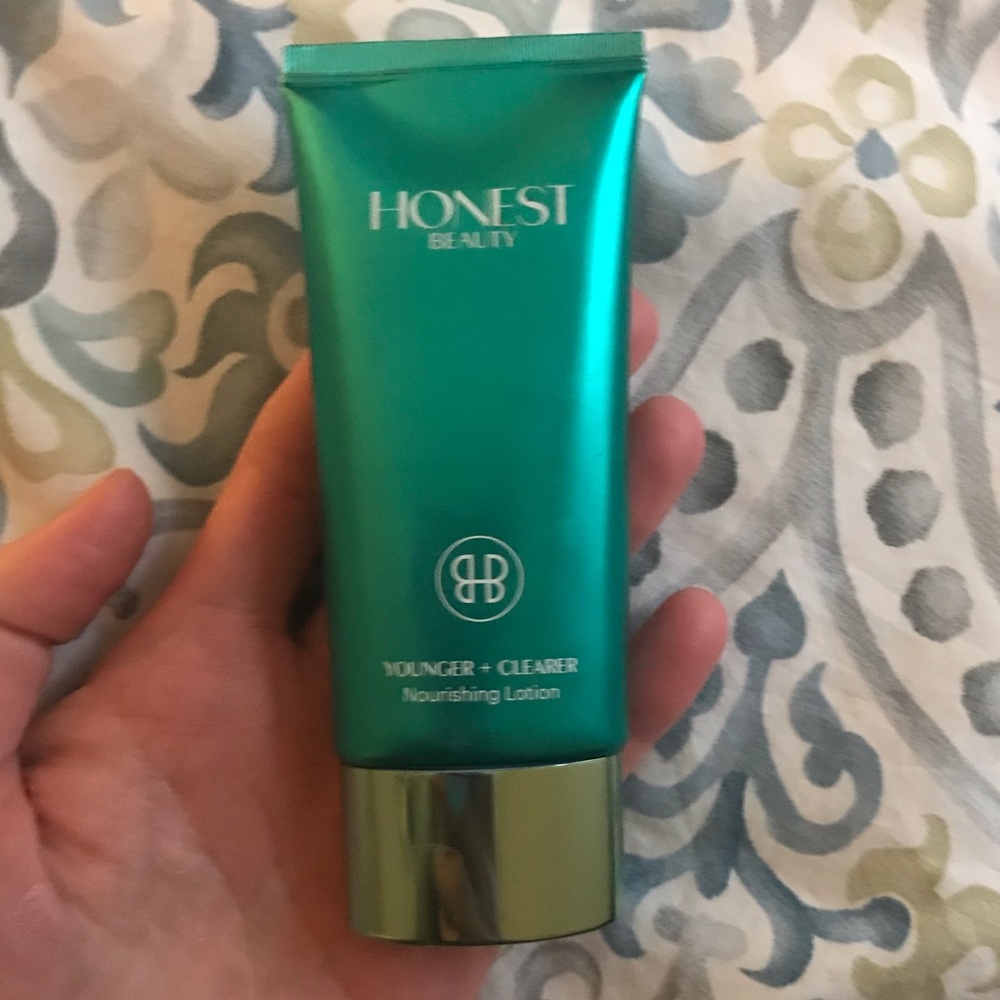 Honest Beauty Younger Clearer Face lotion